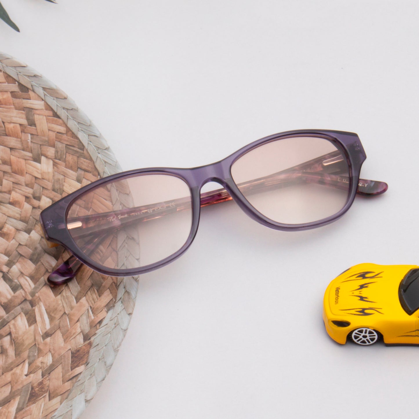 SUN-KRISTEN WOMEN CAT EYE ACETATE SUNGLASSES WITH POLARIZED LENS BY TED SMITH (IN 6 COLORS)