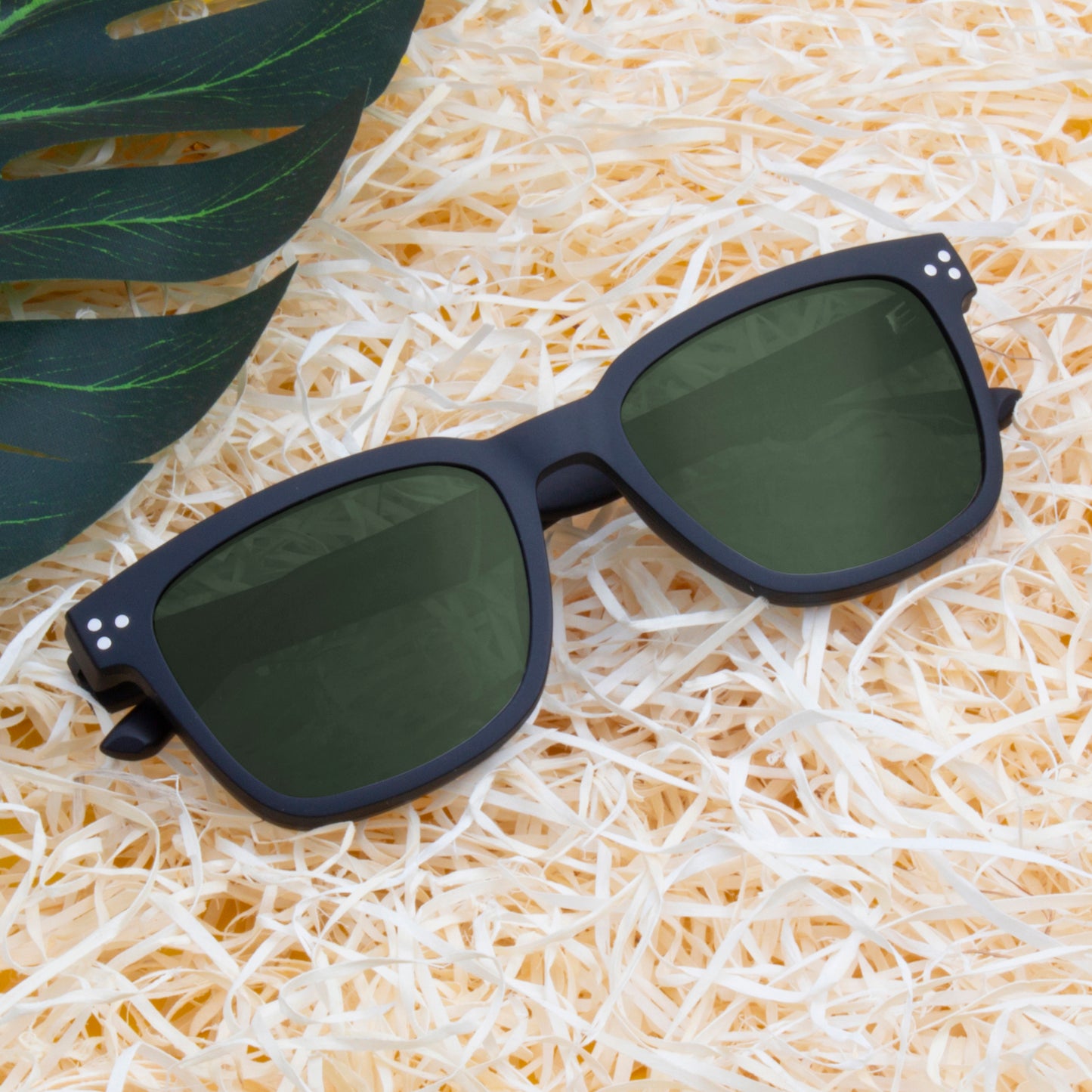 DOTTIE UNISEX SQUARE TR90 CLIPON SUNGLASSES WITH POLARIZED LENS BY TED SMITH (IN 3 COLORS)