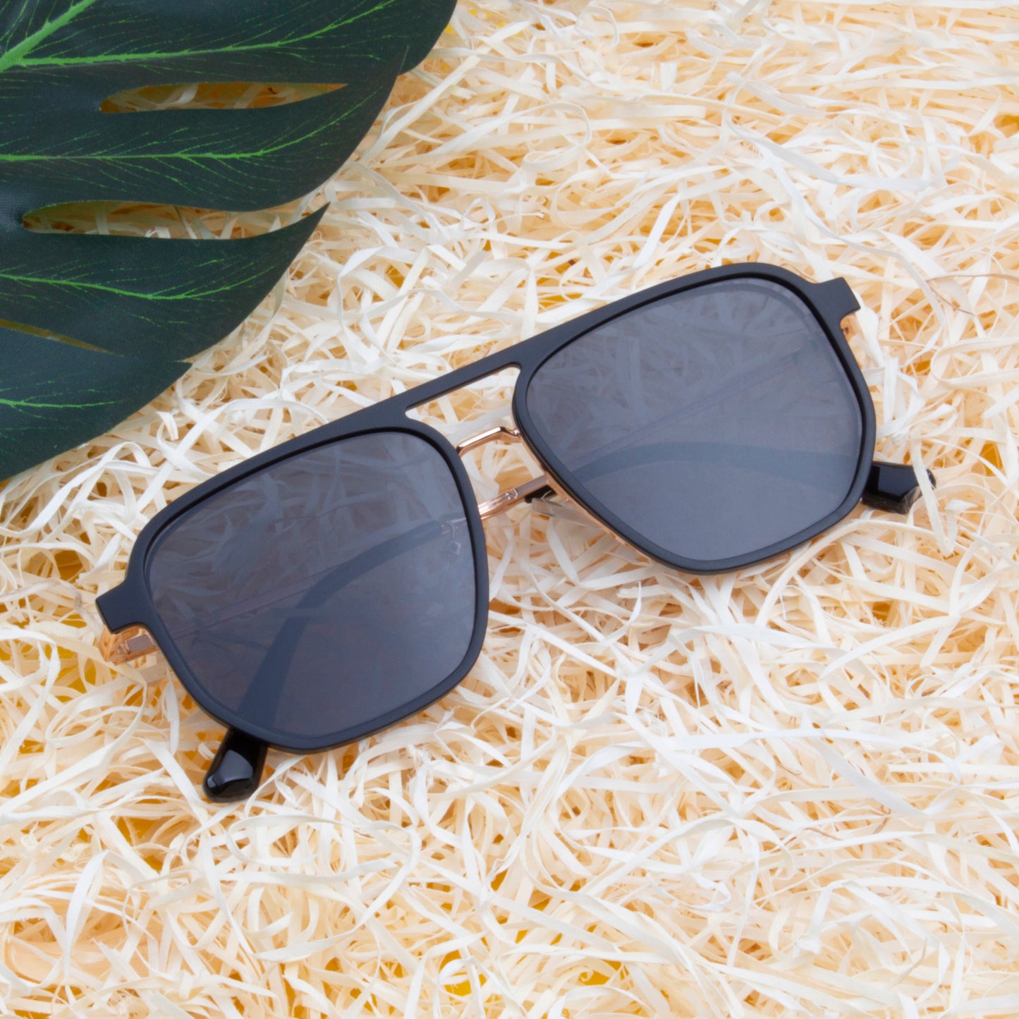 TWITCHY UNISEX AVIATOR METAL CLIPON SUNGLASSES WITH POLARIZED LENS BY TED SMITH (IN 3 COLORS)