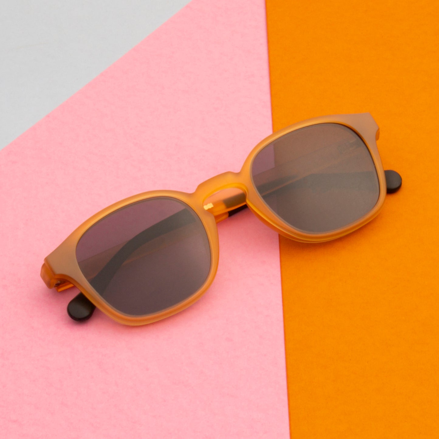 FALCO UNISEX SQUARE TR90 CLIPON SUNGLASSES WITH POLARIZED LENS BY TED SMITH (IN 4 COLORS)
