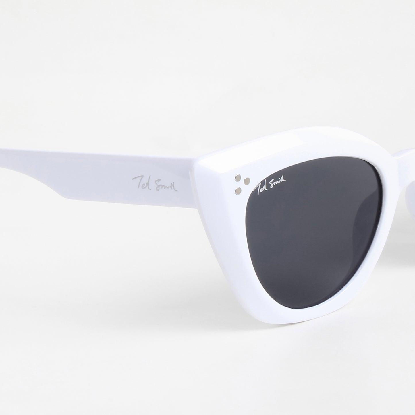 BELLAIRE | WOMENS CAT-EYE SUNGLASSES (IN 3 COLOURS)