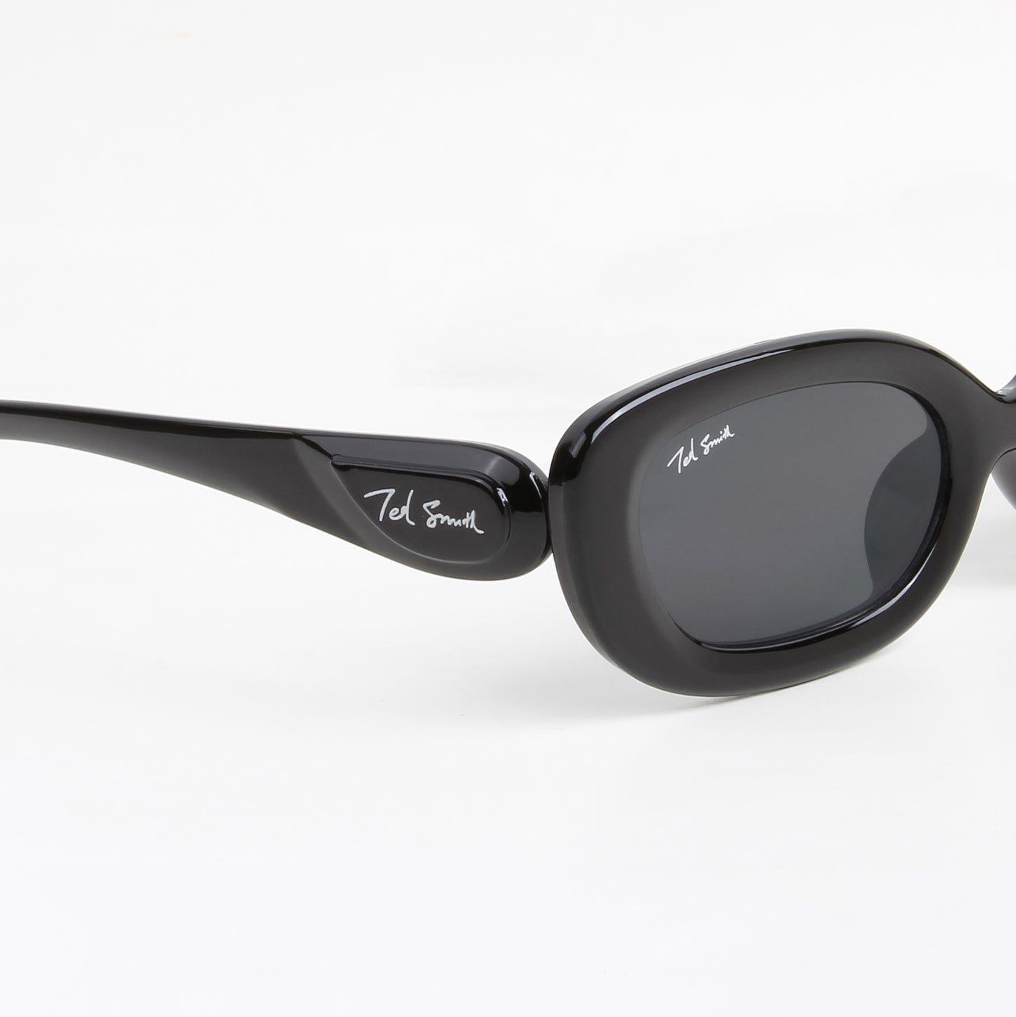 GILDA | WOMENS OVAL SUNGLASSES (IN 3 COLOURS)