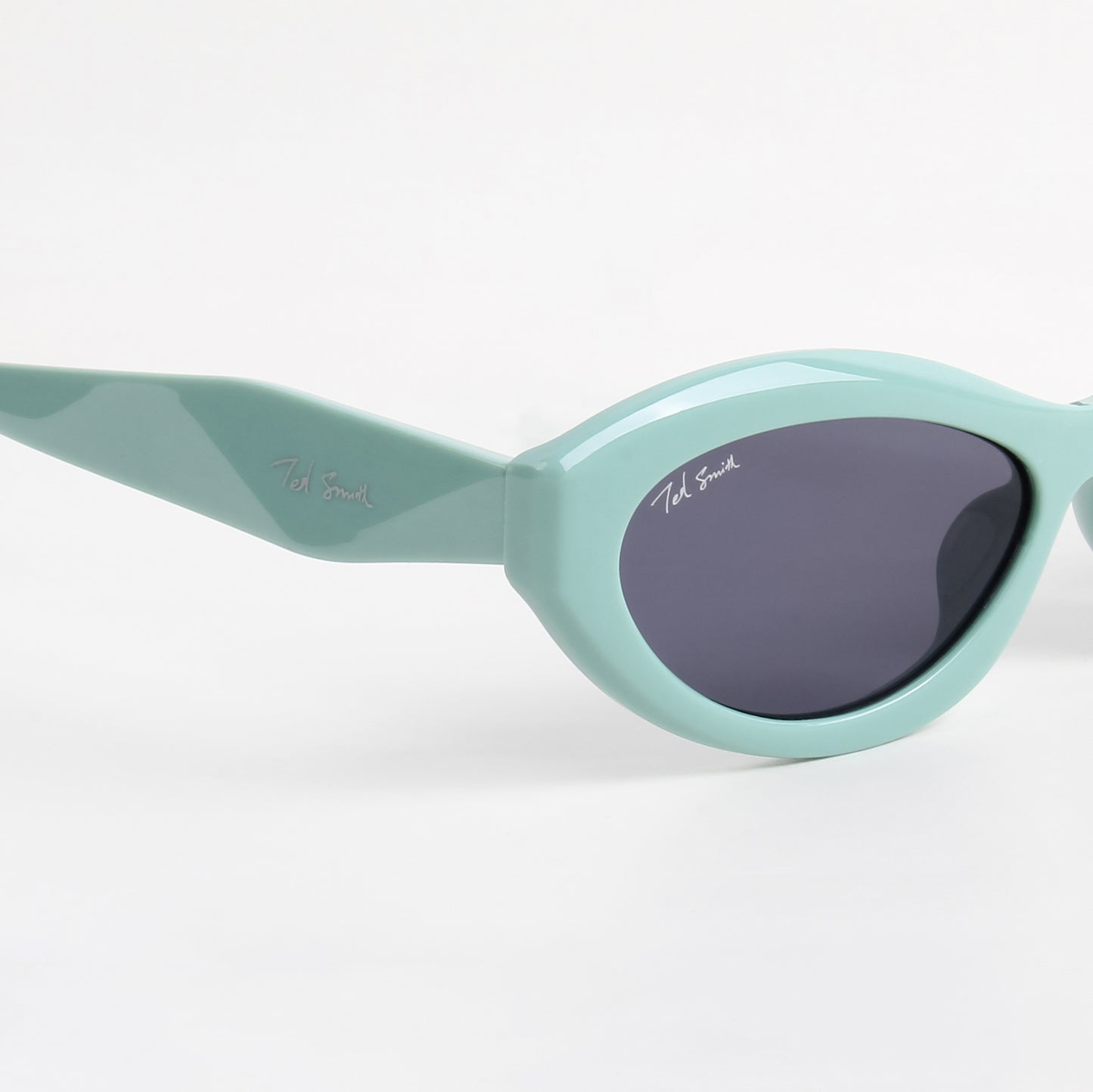 MONARCH | WOMENS OVAL SUNGLASSES (IN 3 COLOURS)