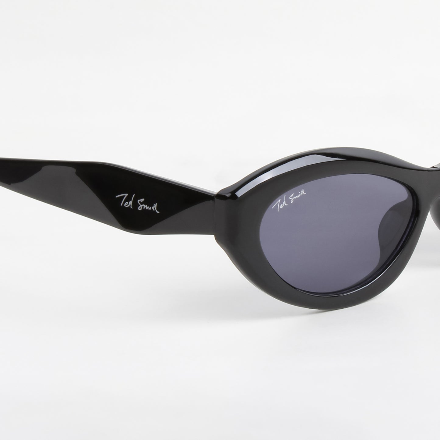 MONARCH | WOMENS OVAL SUNGLASSES (IN 3 COLOURS)