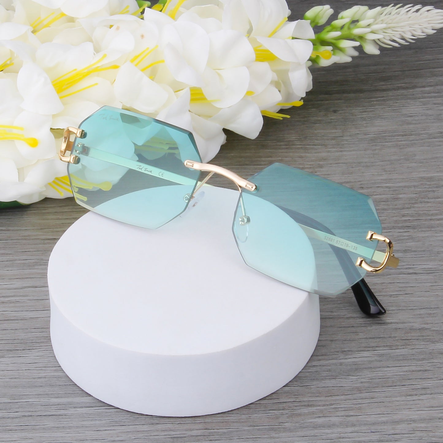 QAVALI | DIAMOND CUT RIMLESS HEXAGON SUNGLASSES IN METAL (IN 3 COLOURS)