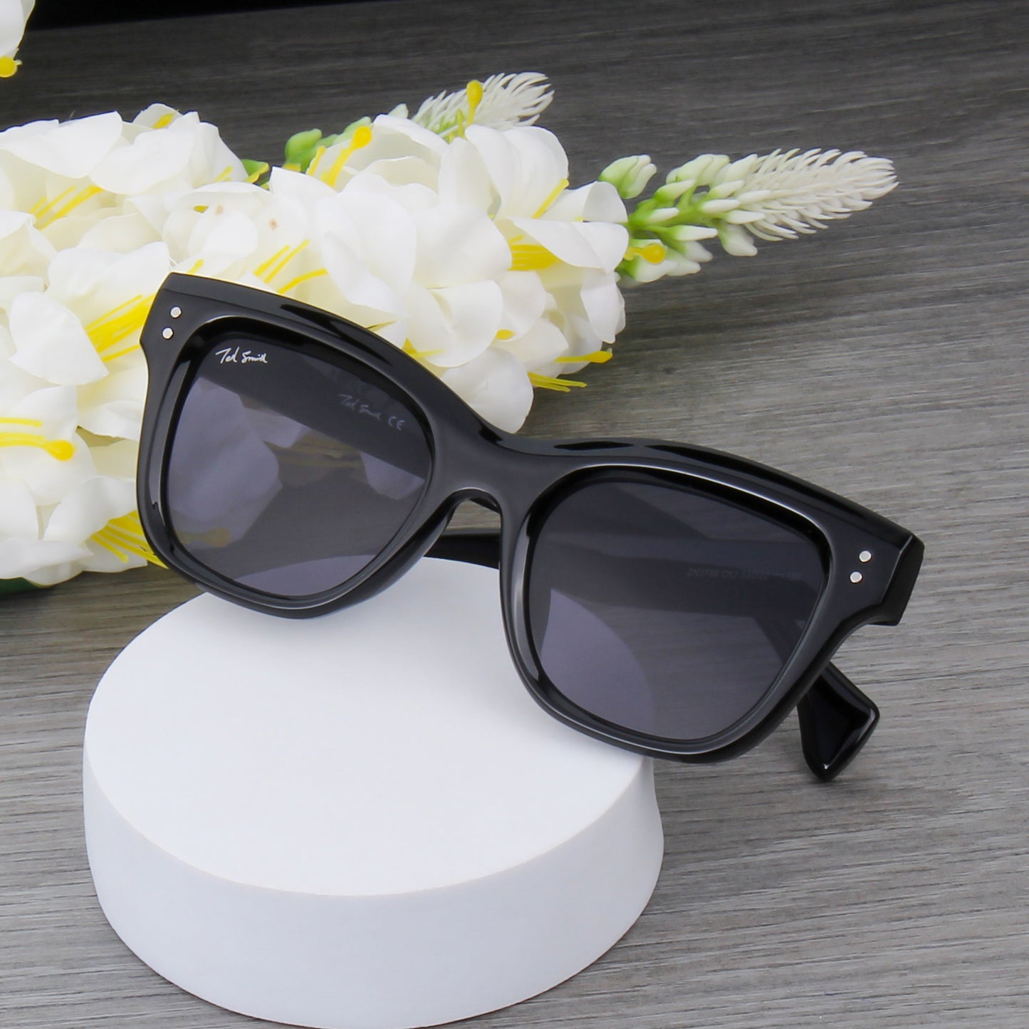 VIXEN | WOMENS SQUARE SUNGLASSES (IN 2 COLOURS)