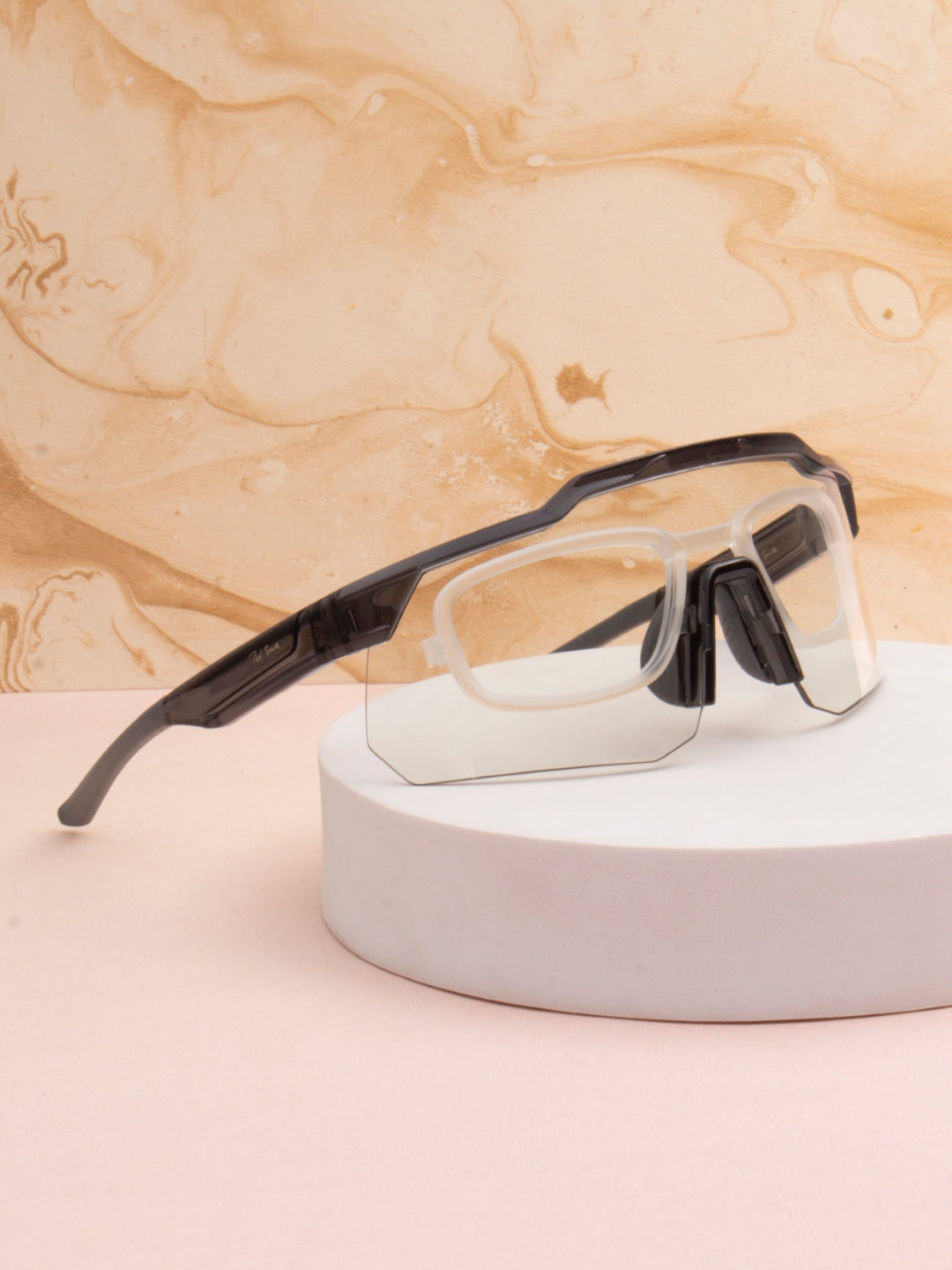 SPORTS GLASSES