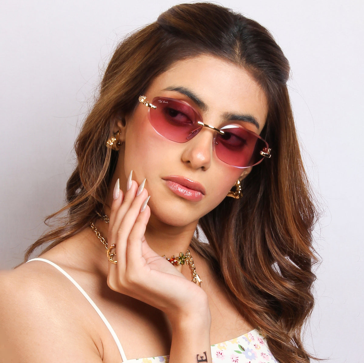AURA | DIAMOND CUT OVAL RIMLESS METAL SUNGLASSES (IN 3 COLOURS)