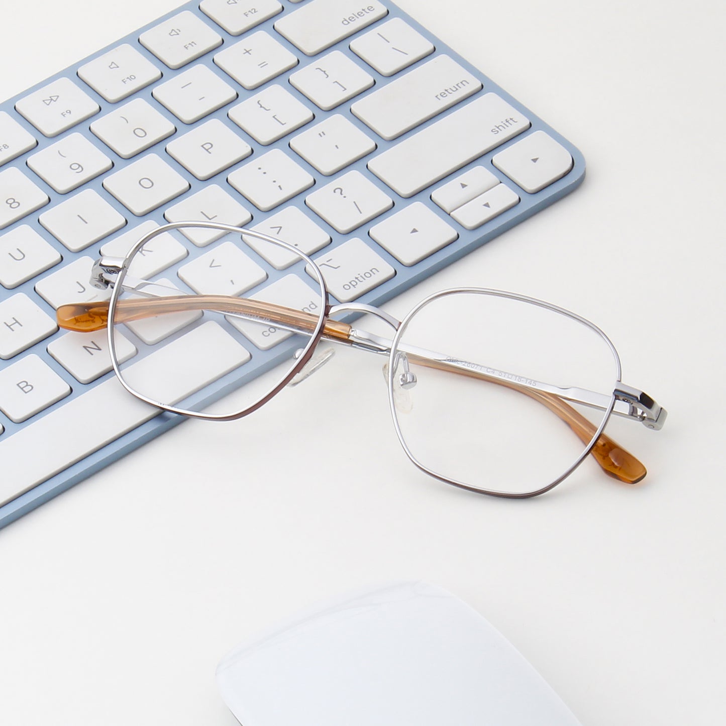 CHIC | UNISEX TITANIUM SQUARE COMPUTER GLASSES (IN 4 COLORS)