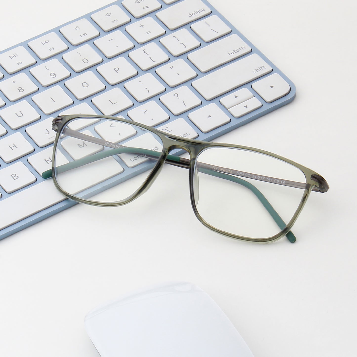 DRACO | UNISEX TITANIUM WAYFARER COMPUTER GLASSES (IN 3 COLORS)