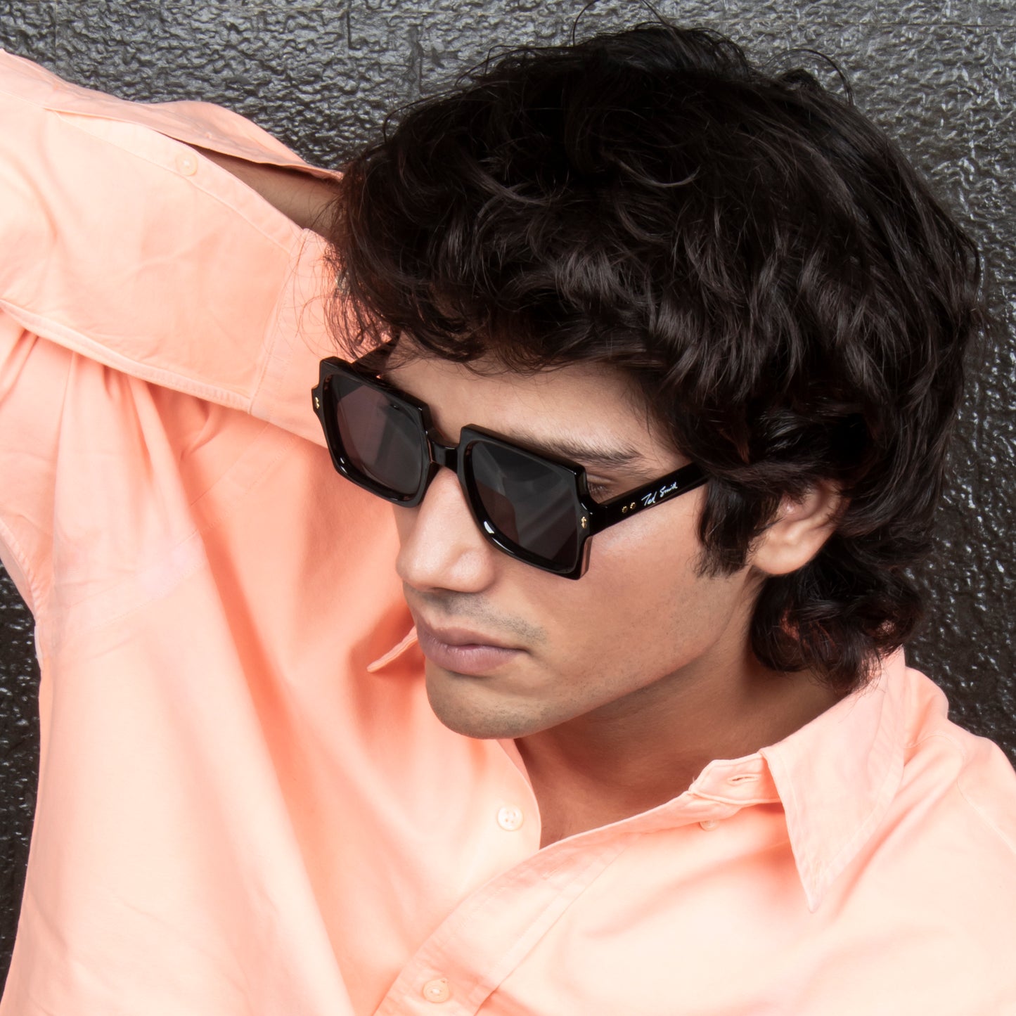 SQUARED SUNGLASSES (IN 2 COLORS)