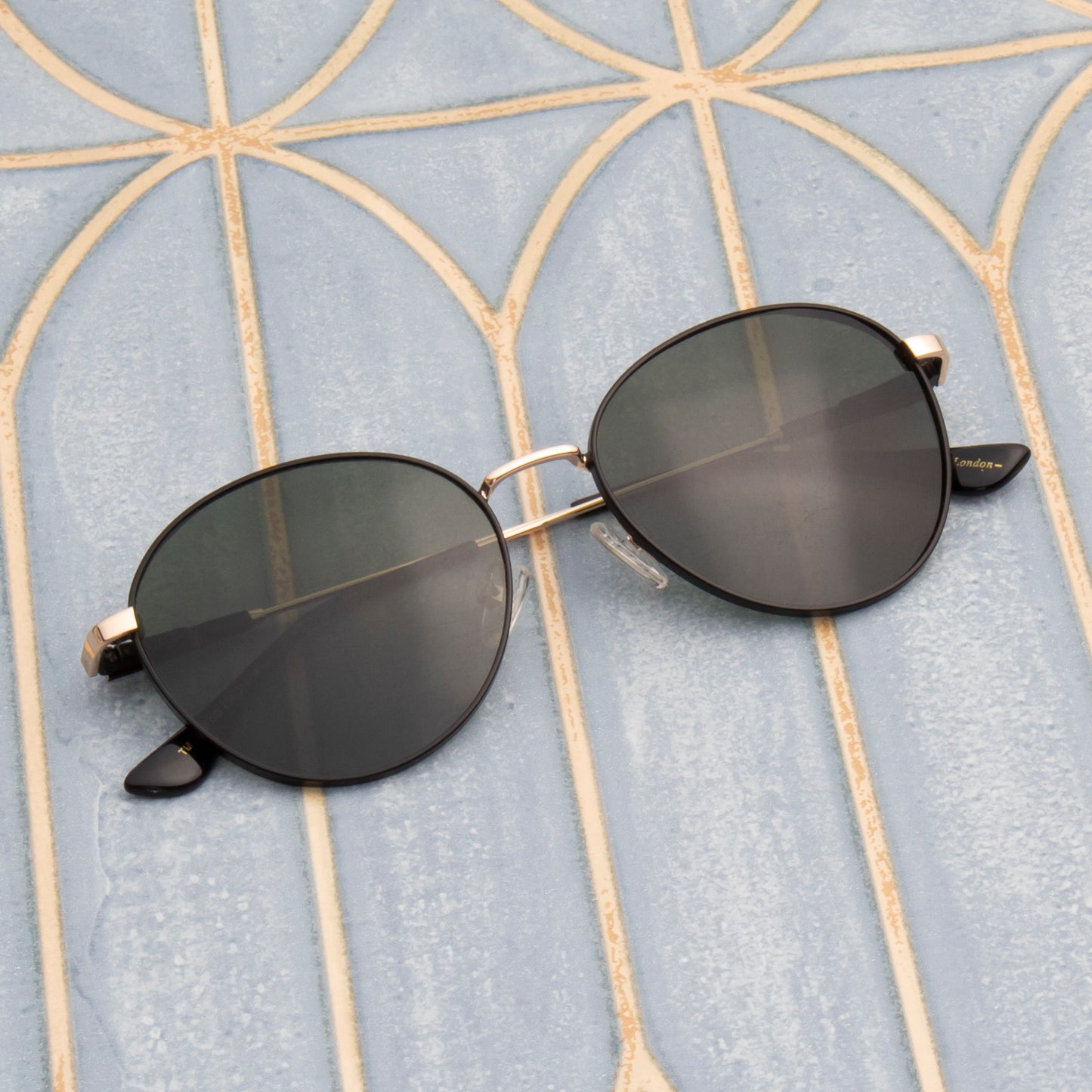 SUN-TULIP SUNGLASSES BY TED SMITH (IN 3 COLORS)