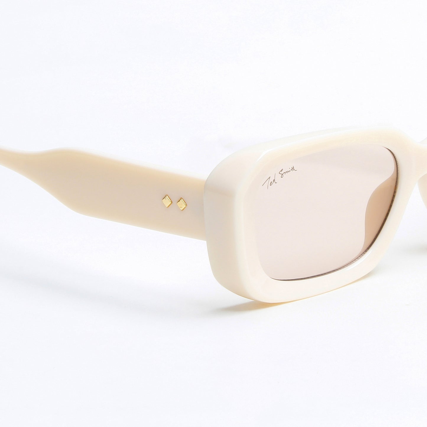 AKILA | RECTANGLE FULL RIM SUNGLASSES (IN 5 COLOURS)