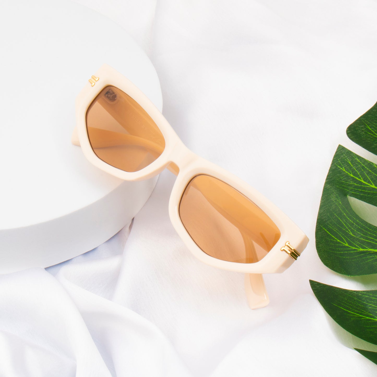 FRENDY IVORY CAT EYE SUNGLASSES | CREAM EDGY SUNGLASSES