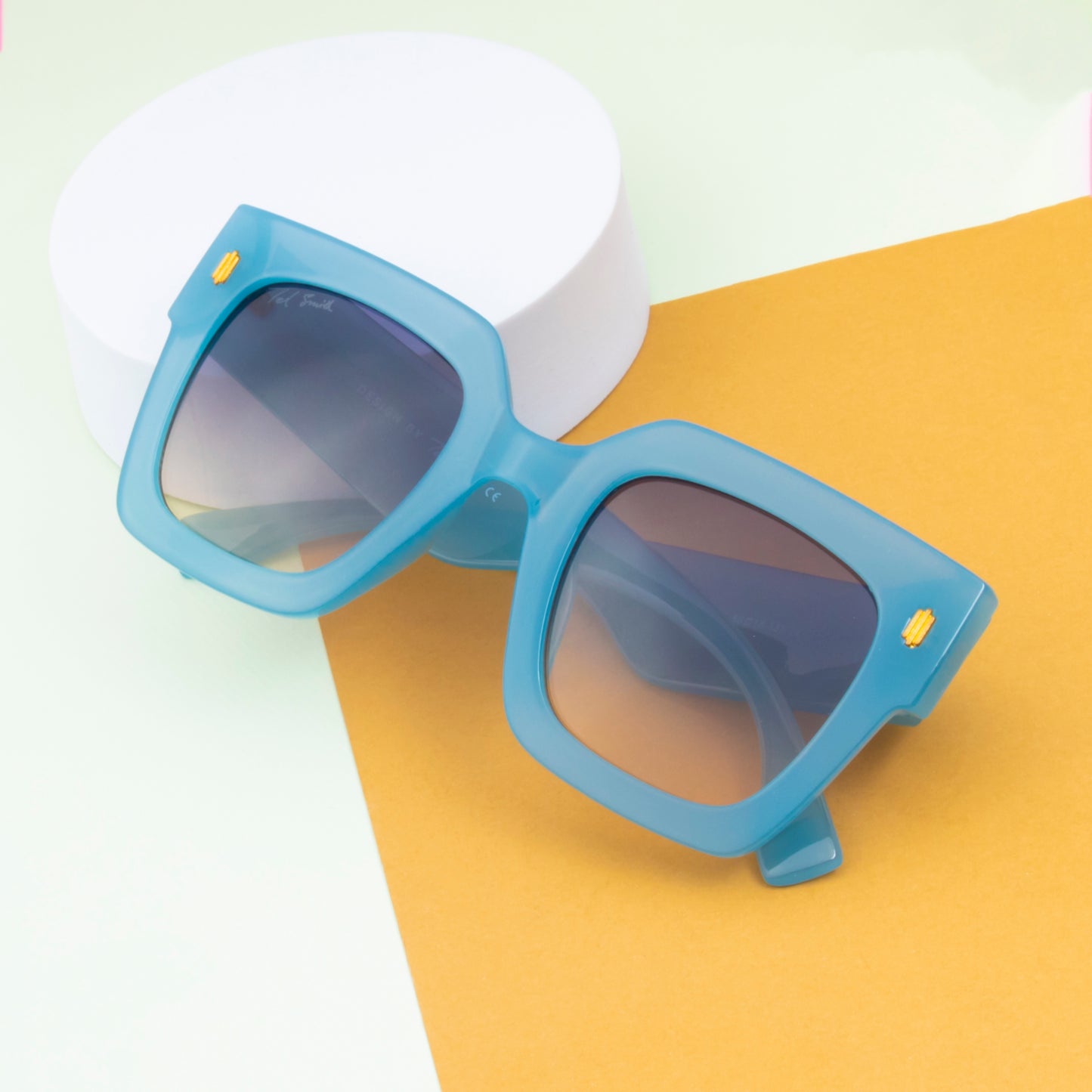 ELLIE BLUE SQUARE SUNGLASSES | CHUNKY SUNGLASSES | BOLD SUNGLASSES |