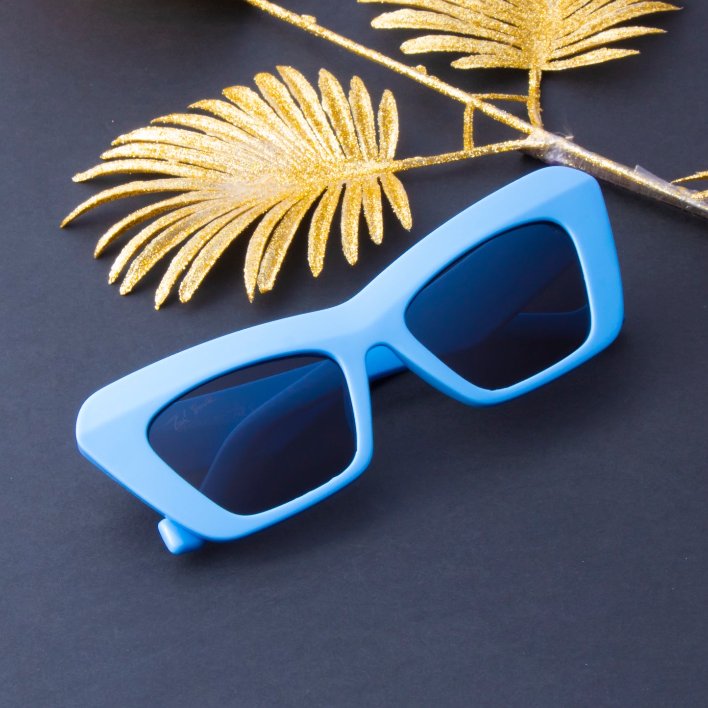 TERISA BLUE CAT EYE SUNGLASSES | CHUNKY SUNGLAASES | BOLD SUNGLASSES