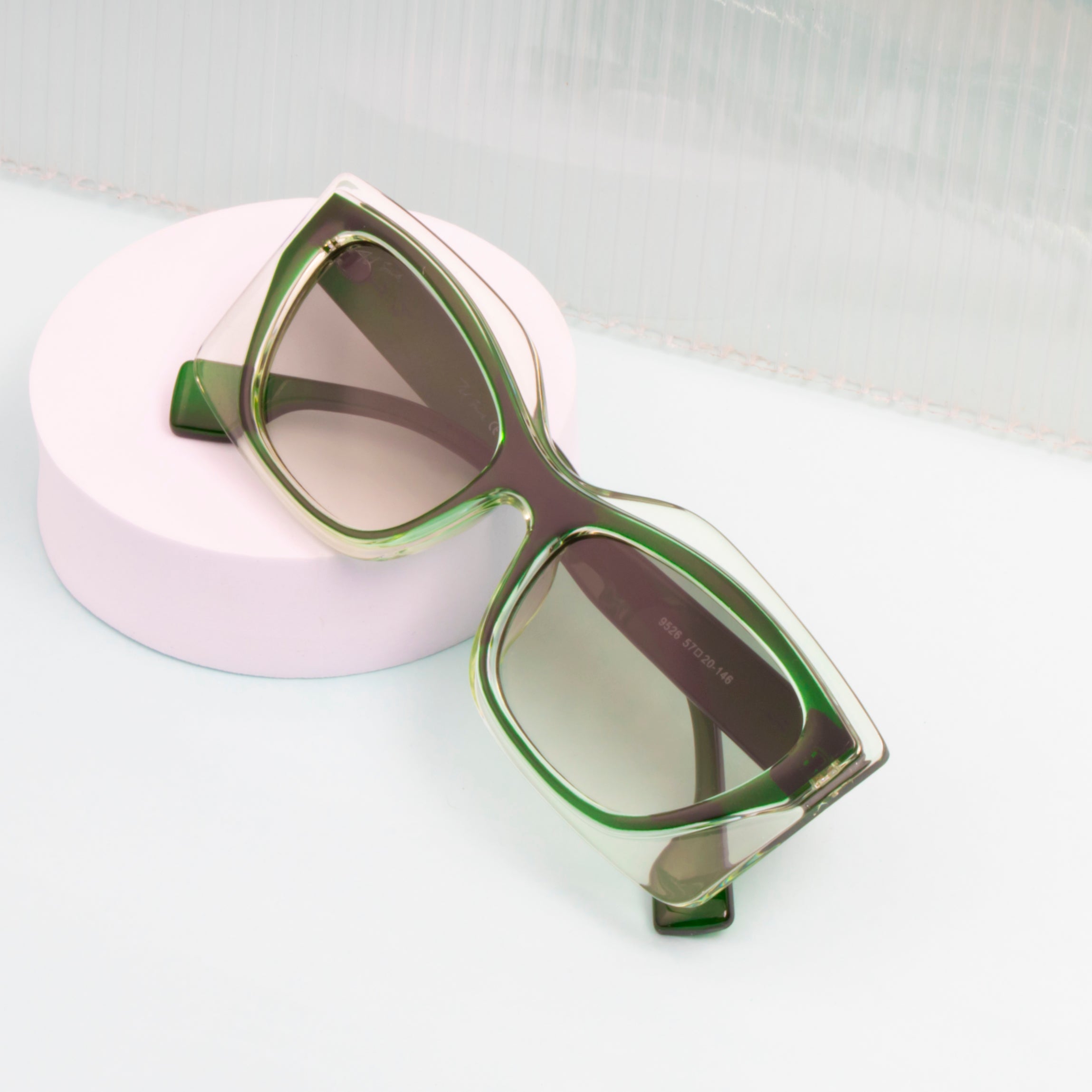 BV1144s Cat Eye Sunglasses in Green Bottega Veneta