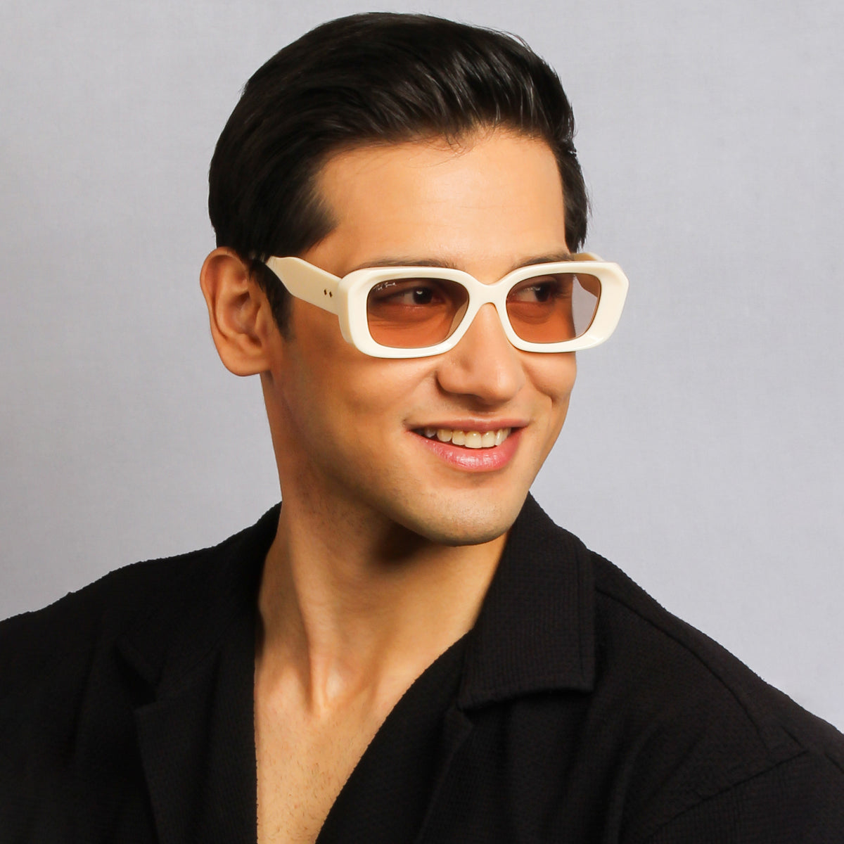 AKILA | RECTANGLE FULL RIM SUNGLASSES (IN 5 COLOURS)