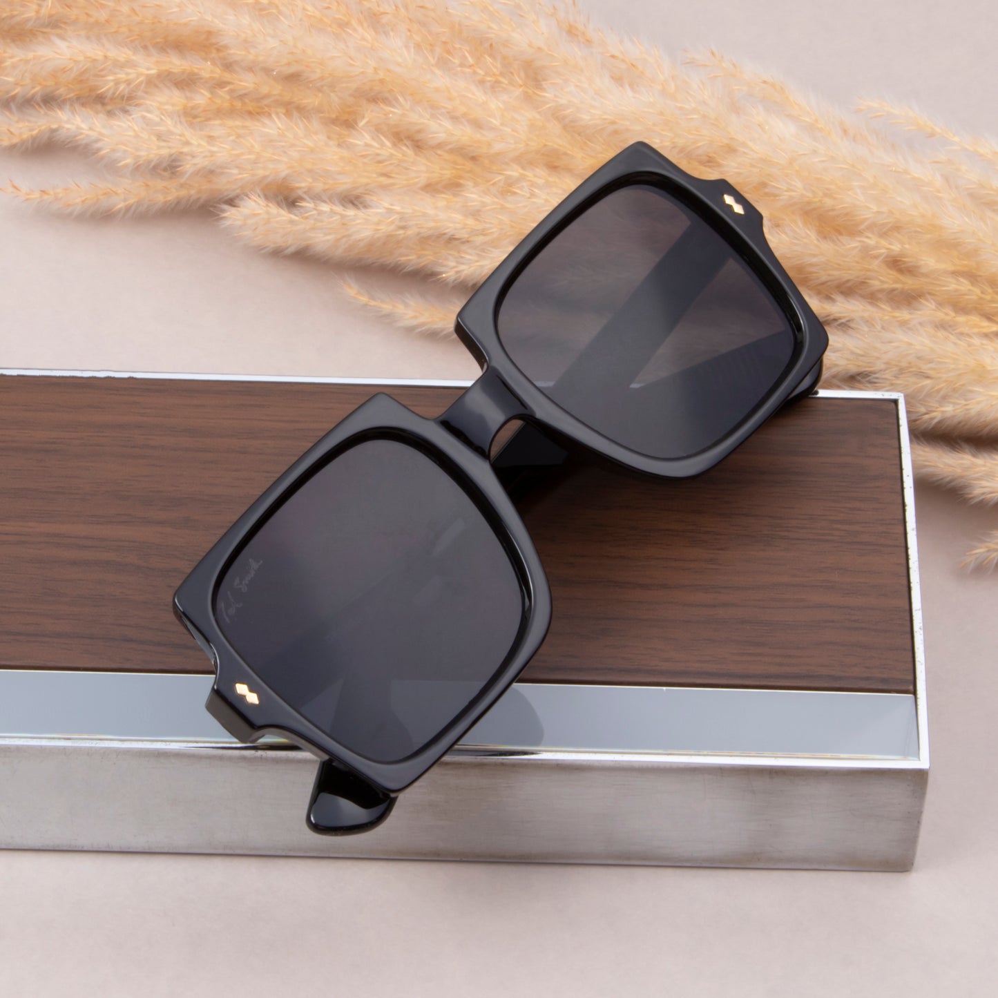 SQUARED BLACK BOXY SUNGLASSES | BLACK SQUARE SUNGLASSES